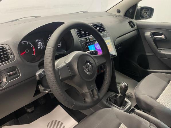 Volkswagen Polo V Рестайлинг с пробегом 2015 года, цена 589 000 рублей, 260000 км, седан, Автокод Объявления