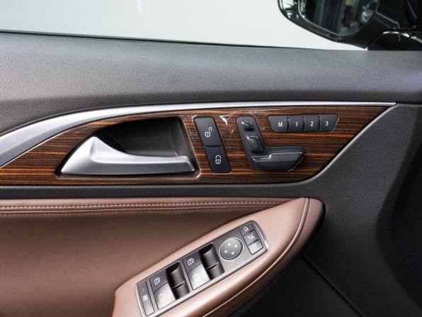 Infiniti Q30 с пробегом 2016 года, цена 2 119 000 рублей, 104395 км, хэтчбек, Автокод Объявления