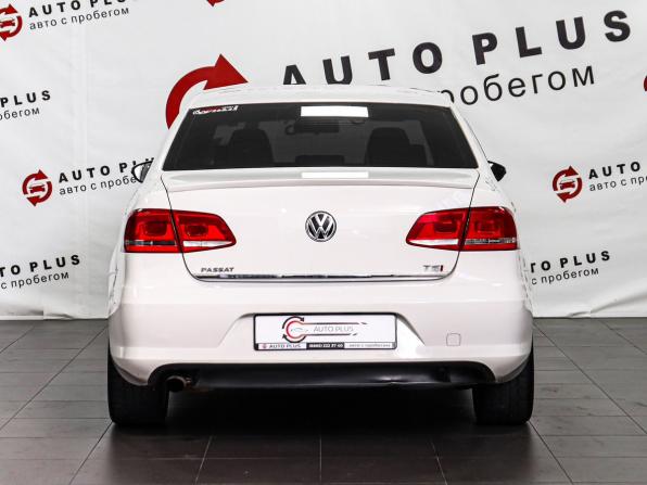 Volkswagen Passat B7 с пробегом 2011 года, цена 949 000 рублей, 197013 км, седан, Автокод Объявления