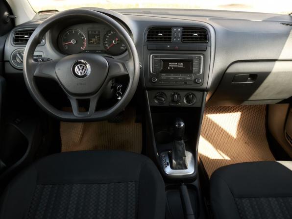 Volkswagen Polo V Рестайлинг с пробегом 2020 года, цена 1 269 000 рублей, 123803 км, седан, Автокод Объявления
