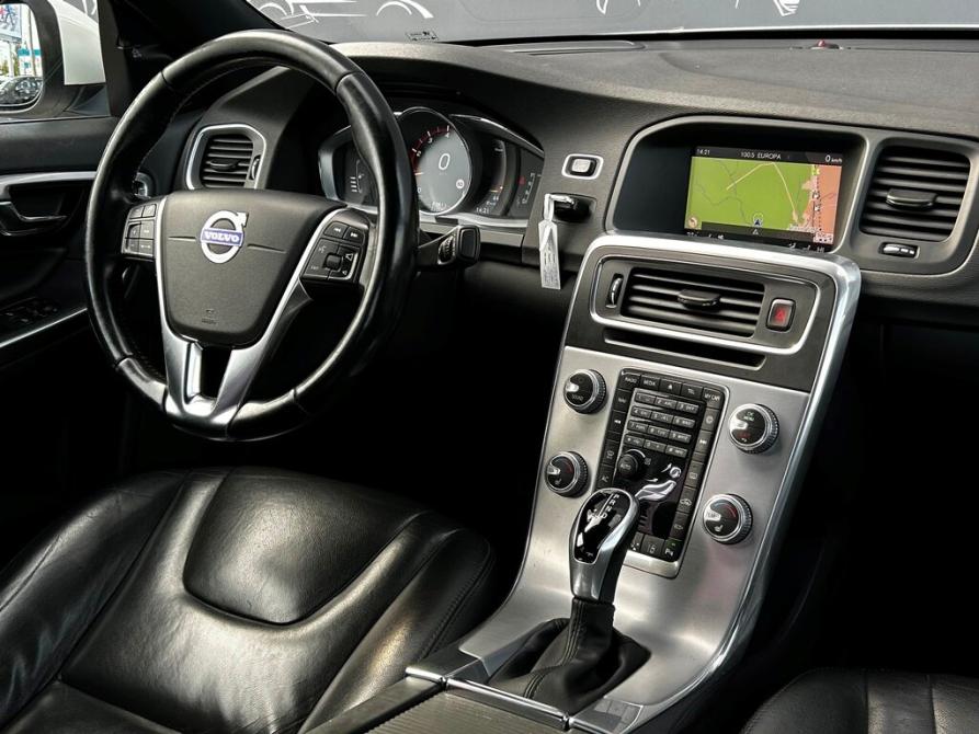 Volvo S60 II Рестайлинг Санкт-Петербург  - изображение 14