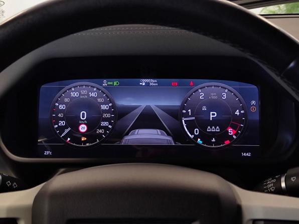 Land Rover Defender II с пробегом 2021 года, цена 4 450 000 рублей, 99958 км, внедорожник, Автокод Объявления