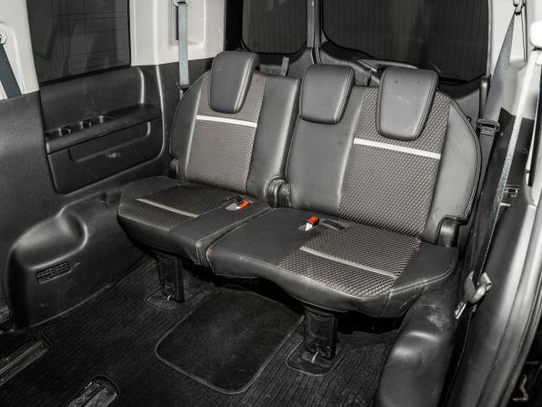 Honda Stepwgn V с пробегом 2015 года, цена 1 850 000 рублей, 156602 км, минивэн, Автокод Объявления