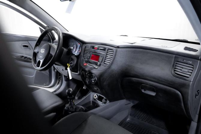 Kia Rio II Рестайлинг с пробегом 2010 года, цена 499 000 рублей, 205975 км, седан, Автокод Объявления