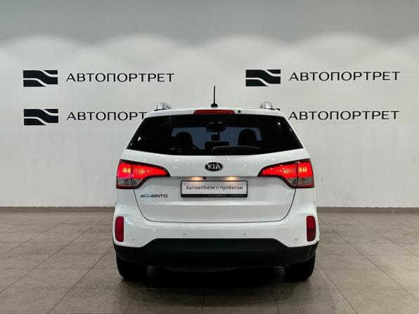 Kia Sorento II Рестайлинг с пробегом 2018 года, цена 1 799 000 рублей, 141867 км, внедорожник, Автокод Объявления