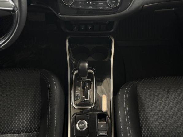 Mitsubishi Outlander III Рестайлинг 3 с пробегом 2019 года, цена 1 879 000 рублей, 138000 км, внедорожник, Автокод Объявления