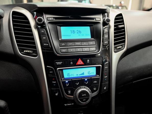 Hyundai i30 II с пробегом 2013 года, цена 900 000 рублей, 175336 км, хэтчбек, Автокод Объявления