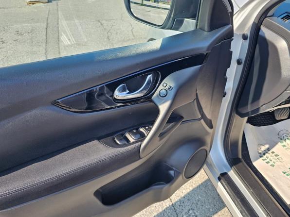 Nissan Qashqai II с пробегом 2016 года, цена 1 489 995 рублей, 108344 км, внедорожник, Автокод Объявления