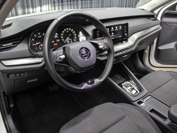 Skoda Octavia IV (A8) с пробегом 2020 года, цена 2 449 000 рублей, 76253 км, лифтбек, Автокод Объявления