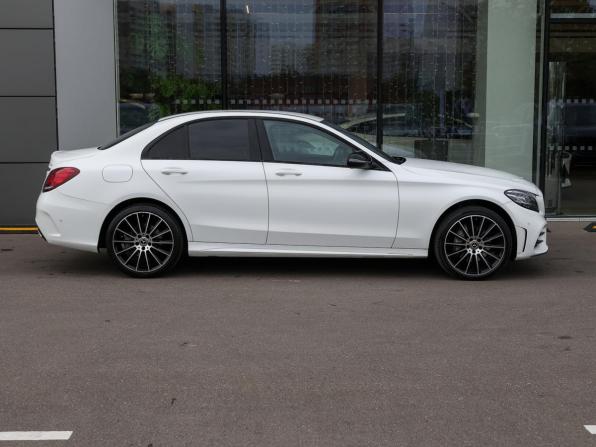 Mercedes-Benz C-Класс IV (W205) Рестайлинг с пробегом 2018 года, цена 2 949 000 рублей, 115689 км, седан, Автокод Объявления