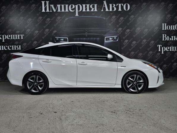 Toyota Prius IV (XW50) с пробегом 2016 года, цена 1 800 000 рублей, 171800 км, лифтбек, Автокод Объявления