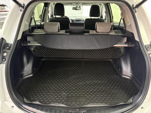 Toyota RAV4 IV (XA40) Рестайлинг с пробегом 2018 года, цена 2 665 000 рублей, 88783 км, внедорожник, Автокод Объявления