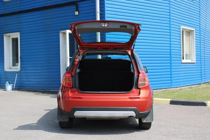 Suzuki SX4 I (Classic) Рестайлинг с пробегом 2010 года, цена 649 000 рублей, 215000 км, хэтчбек, Автокод Объявления