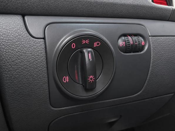 Volkswagen Jetta V с пробегом 2008 года, цена 649 000 рублей, 309962 км, седан, Автокод Объявления