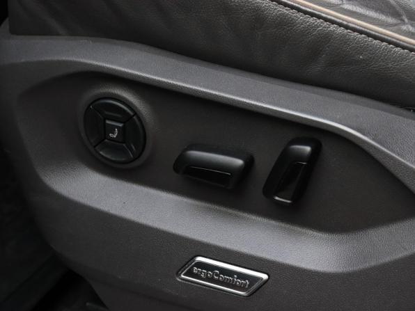 Volkswagen Touareg III с пробегом 2019 года, цена 3 497 000 рублей, 243220 км, внедорожник, Автокод Объявления