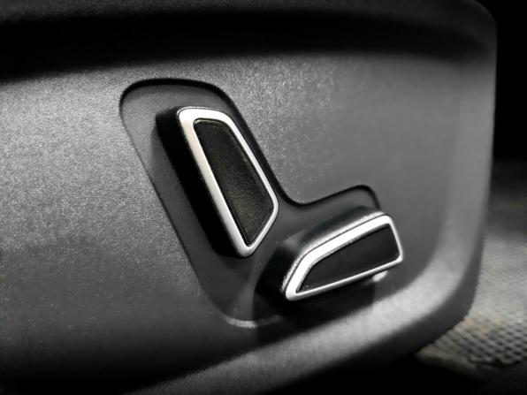 Changan UNI-V I с пробегом 2023 года, цена 2 150 000 рублей, 32676 км, лифтбек, Автокод Объявления