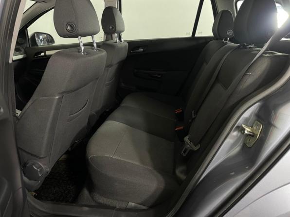 Opel Astra H Рестайлинг с пробегом 2011 года, цена 700 000 рублей, 142500 км, универсал, Автокод Объявления