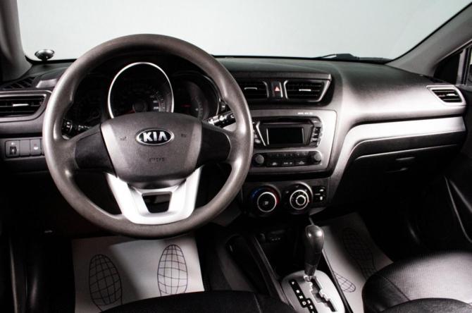 Kia Rio III с пробегом 2013 года, цена 899 000 рублей, 125000 км, хэтчбек, Автокод Объявления