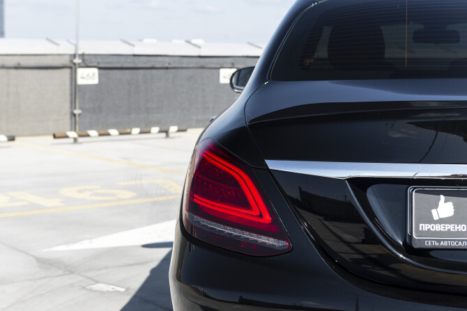 Mercedes-Benz C-Класс IV (W205) Рестайлинг с пробегом 2019 года, цена 3 599 000 рублей, 23781 км, седан, Автокод Объявления