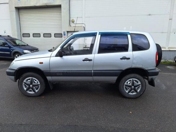 Chevrolet Niva I с пробегом 2004 года, цена 349 000 рублей, 129223 км, внедорожник, Автокод Объявления