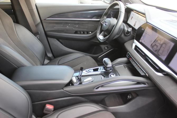Geely Monjaro I с пробегом 2024 года, цена 2 997 000 рублей, 98014 км, внедорожник, Автокод Объявления