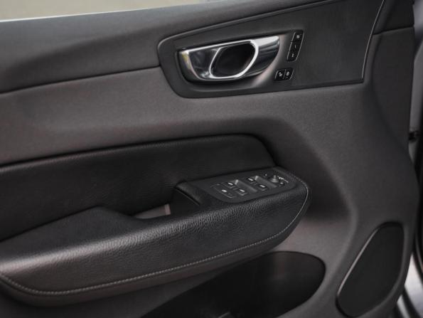 Volvo XC60 II с пробегом 2020 года, цена 3 060 231 рубль, 147948 км, внедорожник, Автокод Объявления