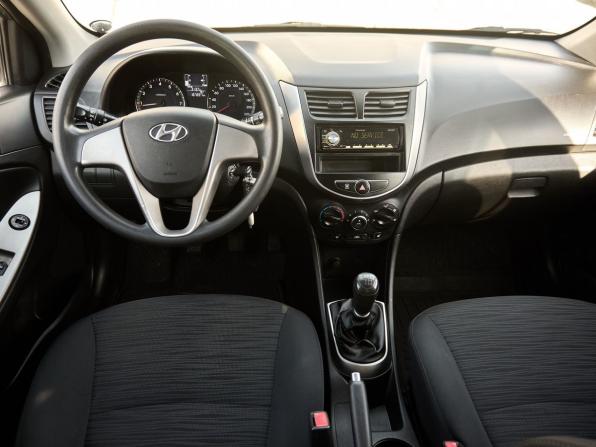 Hyundai Solaris I Рестайлинг с пробегом 2014 года, цена 867 000 рублей, 167198 км, хэтчбек, Автокод Объявления