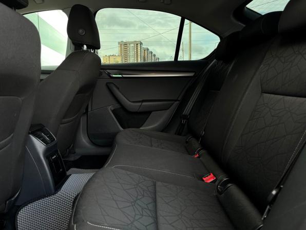 Skoda Octavia III (A7) Рестайлинг с пробегом 2019 года, цена 1 658 900 рублей, 141554 км, лифтбек, Автокод Объявления