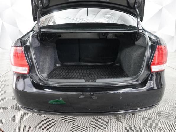 Volkswagen Polo V с пробегом 2013 года, цена 825 000 рублей, 165000 км, седан, Автокод Объявления