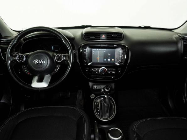 Kia Soul II Рестайлинг с пробегом 2017 года, цена 1 690 000 рублей, 95000 км, хэтчбек, Автокод Объявления