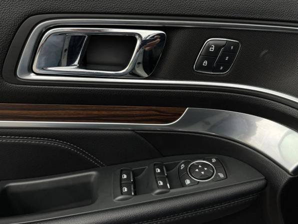 Ford Explorer V Рестайлинг 2 с пробегом 2018 года, цена 3 099 000 рублей, 80950 км, внедорожник, Автокод Объявления