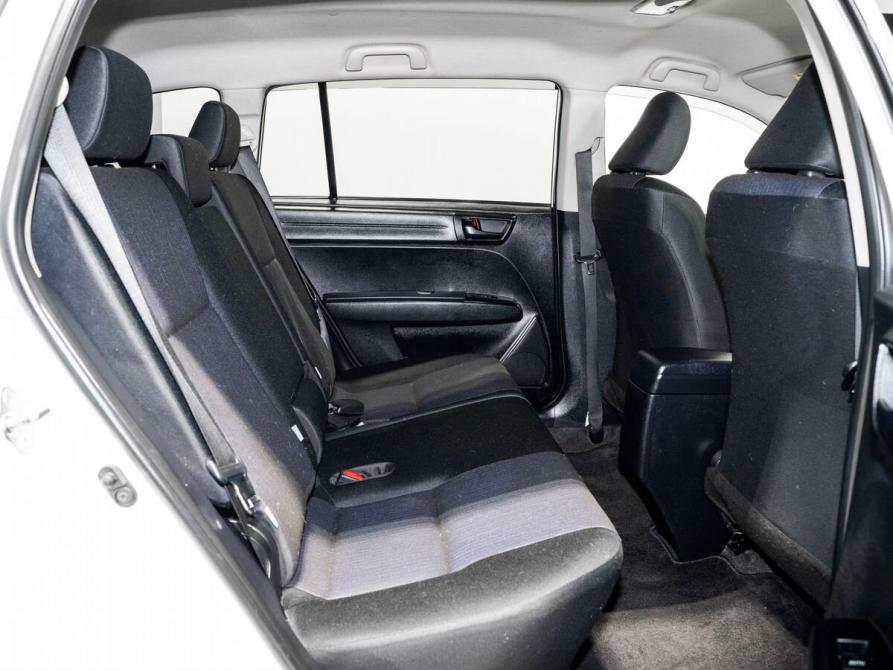 Toyota Corolla XI (E160 E170 E180) Рестайлинг 1 Чита  - изображение 5