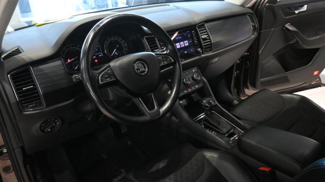 Skoda Kodiaq I с пробегом 2018 года, цена 2 400 000 рублей, 145000 км, внедорожник, Автокод Объявления
