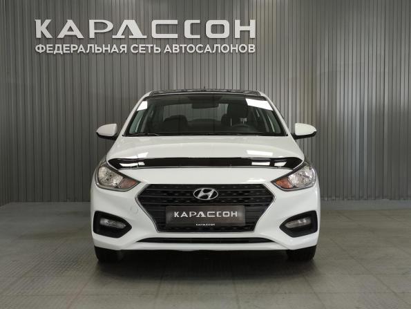 Hyundai Solaris II с пробегом 2017 года, цена 997 000 рублей, 90729 км, седан, Автокод Объявления
