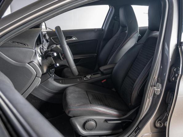 Mercedes-Benz GLA I (X156) с пробегом 2015 года, цена 1 970 000 рублей, 83025 км, внедорожник, Автокод Объявления