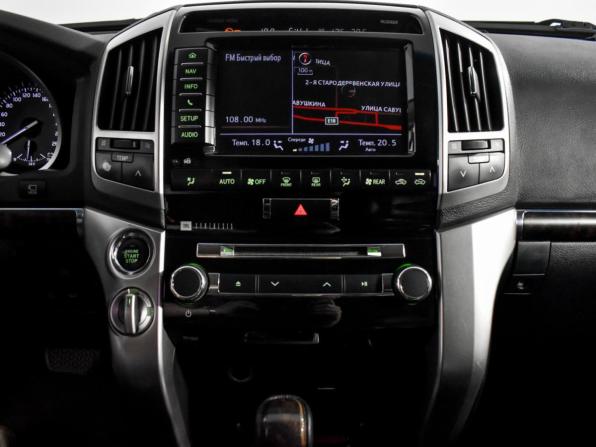 Toyota Land Cruiser 200 Series Рестайлинг 1 с пробегом 2012 года, цена 3 150 000 рублей, 284406 км, внедорожник, Автокод Объявления