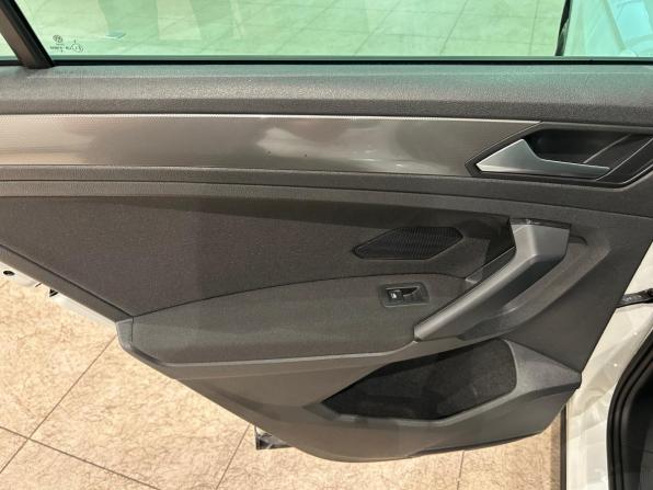 Volkswagen Tiguan II с пробегом 2018 года, цена 2 099 000 рублей, 169316 км, внедорожник, Автокод Объявления