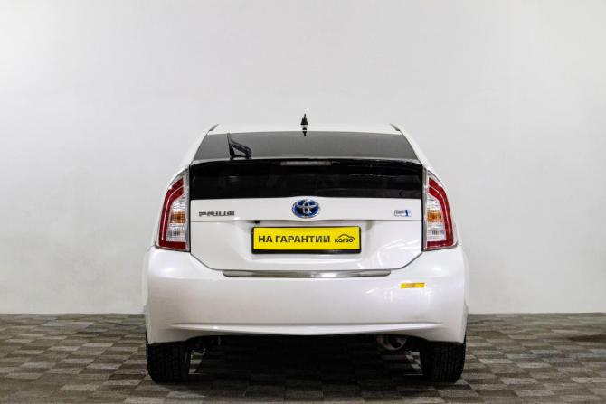 Toyota Prius III Рестайлинг (XW30) с пробегом 2015 года, цена 1 519 000 рублей, 150611 км, лифтбек, Автокод Объявления
