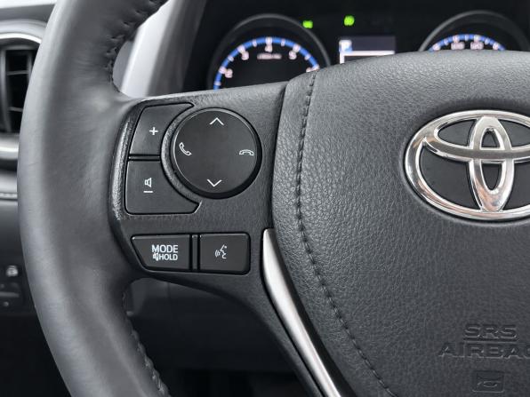 Toyota RAV4 IV (XA40) Рестайлинг с пробегом 2018 года, цена 2 499 000 рублей, 95524 км, внедорожник, Автокод Объявления