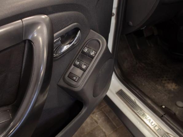 Renault Duster I Рестайлинг с пробегом 2015 года, цена 1 395 000 рублей, 171036 км, внедорожник, Автокод Объявления