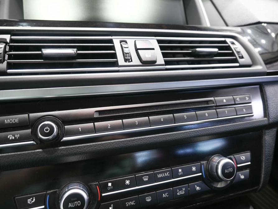 BMW 5 серии VI (F10/F11/F07) Рестайлинг Ростов-на-Дону  - изображение 19