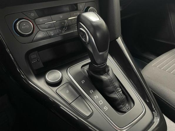 Ford Focus III Рестайлинг с пробегом 2018 года, цена 1 086 000 рублей, 105725 км, седан, Автокод Объявления