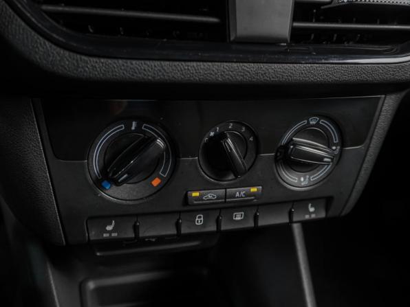 Volkswagen Polo VI с пробегом 2021 года, цена 1 429 000 рублей, 61920 км, лифтбек, Автокод Объявления