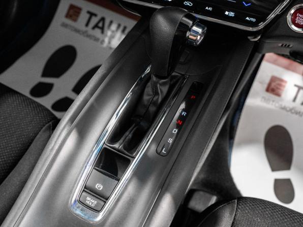 Honda Vezel I с пробегом 2015 года, цена 1 499 500 рублей, 88141 км, внедорожник, Автокод Объявления