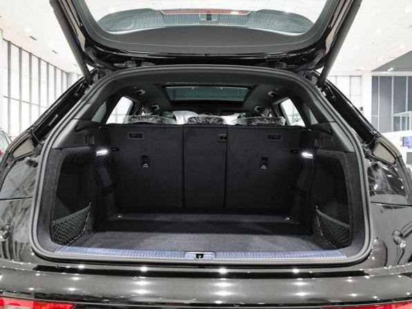 Audi Q5 II (FY) Рестайлинг с пробегом 2025 года, цена 5 450 000 рублей, 40 км, внедорожник, Автокод Объявления