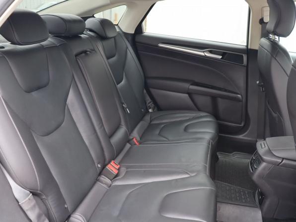 Ford Mondeo V с пробегом 2018 года, цена 1 450 000 рублей, 180399 км, седан, Автокод Объявления