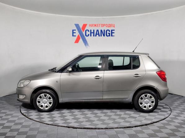 Skoda Fabia II Рестайлинг с пробегом 2010 года, цена 429 000 рублей, 201335 км, хэтчбек, Автокод Объявления