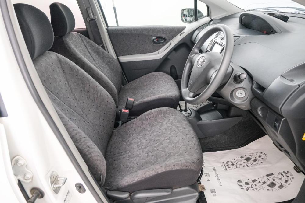 Toyota Vitz II (XP90) Красноярск  - изображение 8