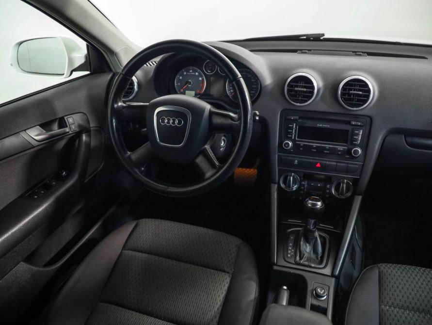 Audi A3 II (8P) Рестайлинг 2 Санкт-Петербург  - изображение 9