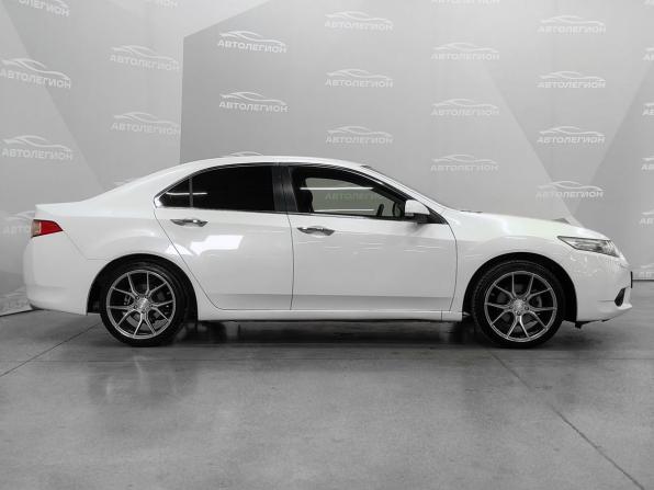 Honda Accord VIII Рестайлинг с пробегом 2012 года, цена 1 550 000 рублей, 170600 км, седан, Автокод Объявления